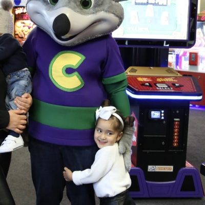 Holiday Bonding with Chuck E. Cheese’s